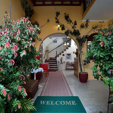 Apart-hotel Eleni *
